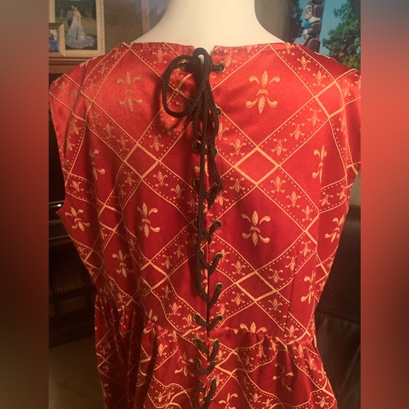 Rick red and gold gown. Plus size XXL.  Corset back. - Picture 4 of 9